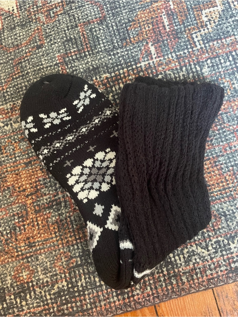 Black & White Mukluk Soft Socks
